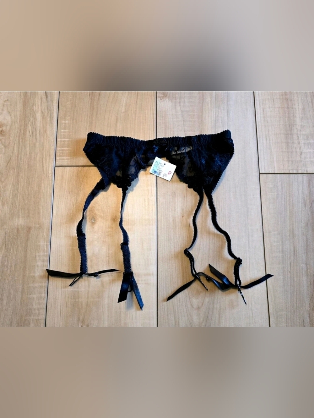 Vintage NWT NOS Victoria's Secret Black Sheer Lace Garter Belt Sz S